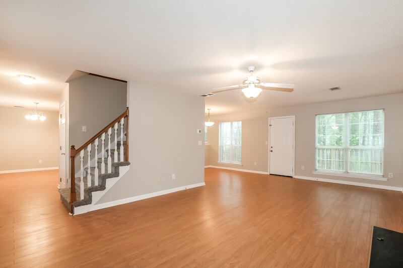 2,135/Mo, 774 FERNSTONE Trail Lawrenceville, GA 30046 Living Room View 2
