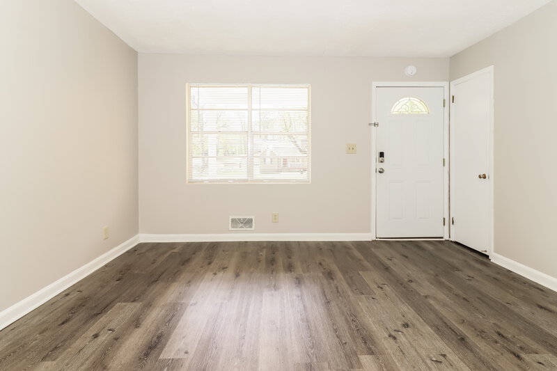 1,615/Mo, 416 TANNER Road Dacula, GA 30019 Living Room View 2