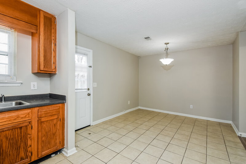 1,720/Mo, 3571 Hopkins Court Powder Springs, GA 30127 Dining Room View
