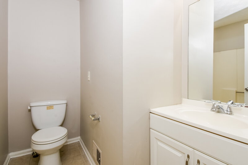 1,720/Mo, 3571 Hopkins Court Powder Springs, GA 30127 Bathroom View