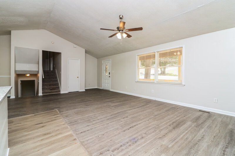 2,060/Mo, 3363 Sir Lancelot Place SW Marietta, GA 30008 Living Room View 4