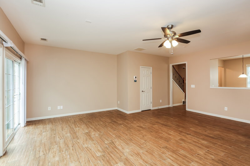 1,915/Mo, 2728 Deerwood Lane SW Atlanta, GA 30331 Living Room View 2