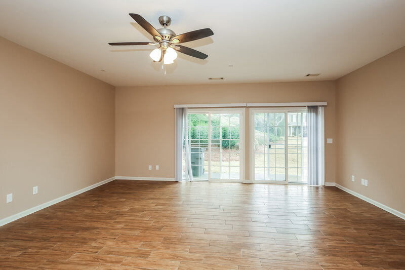 1,915/Mo, 2728 Deerwood Lane SW Atlanta, GA 30331 Living Room View 4