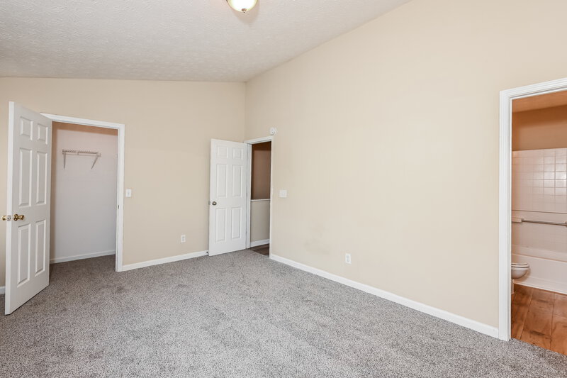 1,580/Mo, 5777 Strathmoor Manor Cir Lithonia, GA 30058 Main Bedroom View
