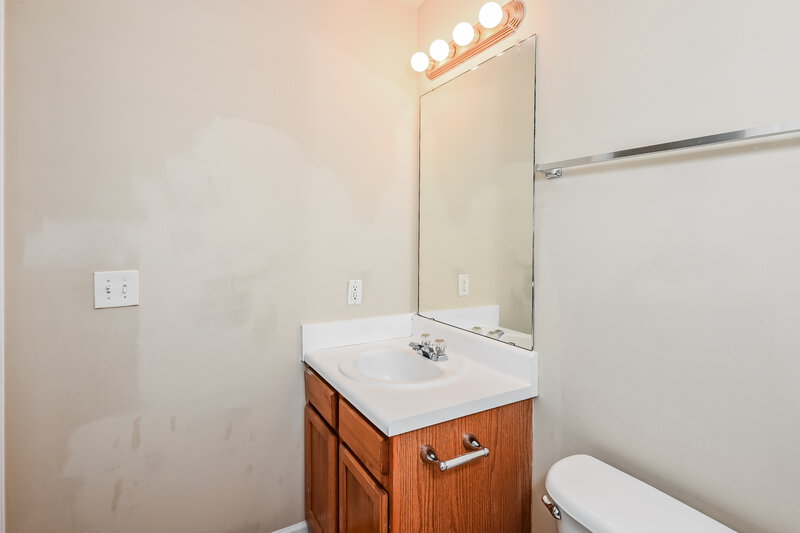 1,580/Mo, 5777 Strathmoor Manor Cir Lithonia, GA 30058 Bathroom View