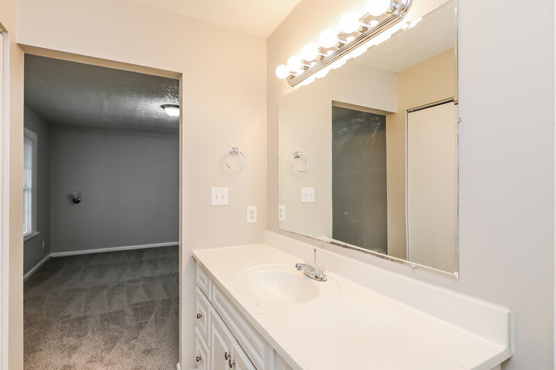 1,675/Mo, 7491 Penland Dr Riverdale, GA 30296 Main Bathroom View 2