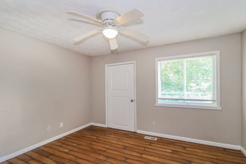 1,900/Mo, 9227 Chestnut Lake Dr Jonesboro, GA 30236 Bedroom View 2