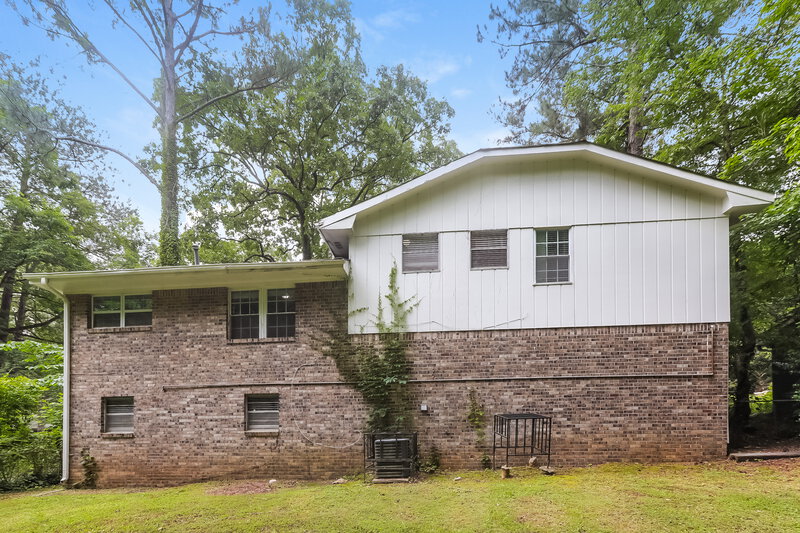 1,830/Mo, 4436 Colony East Dr Stone Mountain, GA 30083 Rear View