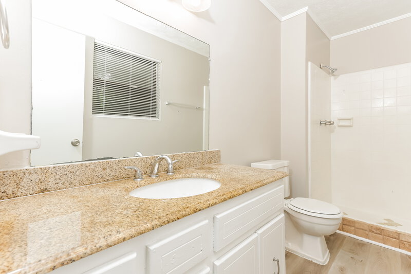 1,705/Mo, 8173 Creek St Jonesboro, GA 30236 Bathroom View
