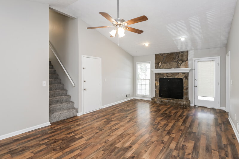 1,940/Mo, 4019 Burnside Lane Lilburn, GA 30047 Living Room View