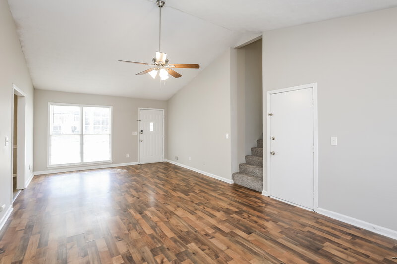 1,940/Mo, 4019 Burnside Lane Lilburn, GA 30047 Living Room View 3