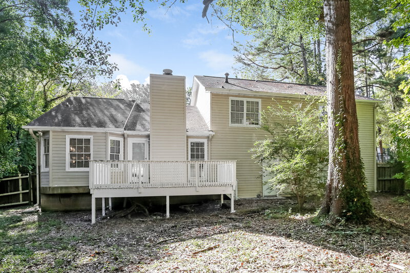 1,940/Mo, 4019 Burnside Lane Lilburn, GA 30047 Rear View