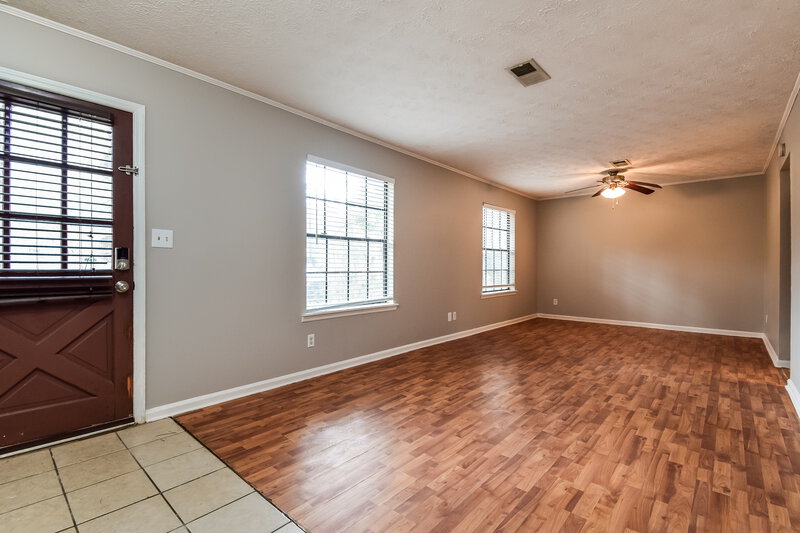 2,140/Mo, 115 Doubletrace Lane Peachtree City, GA 30269 Living Room View 2