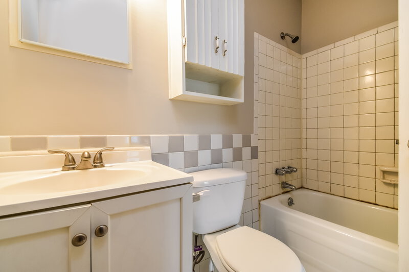 2,140/Mo, 115 Doubletrace Lane Peachtree City, GA 30269 Bathroom View