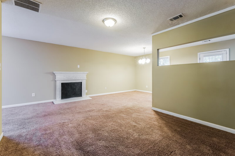 1,675/Mo, 6792 Mahonia Place Lithonia, GA 30038 Living Room View