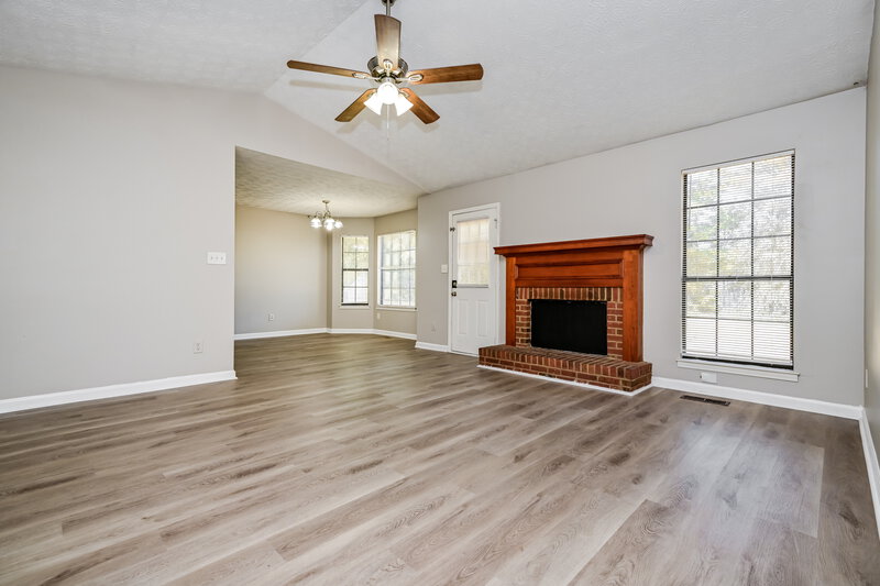 1,765/Mo, 30 Meadows Court McDonough, GA 30253 Living Room View