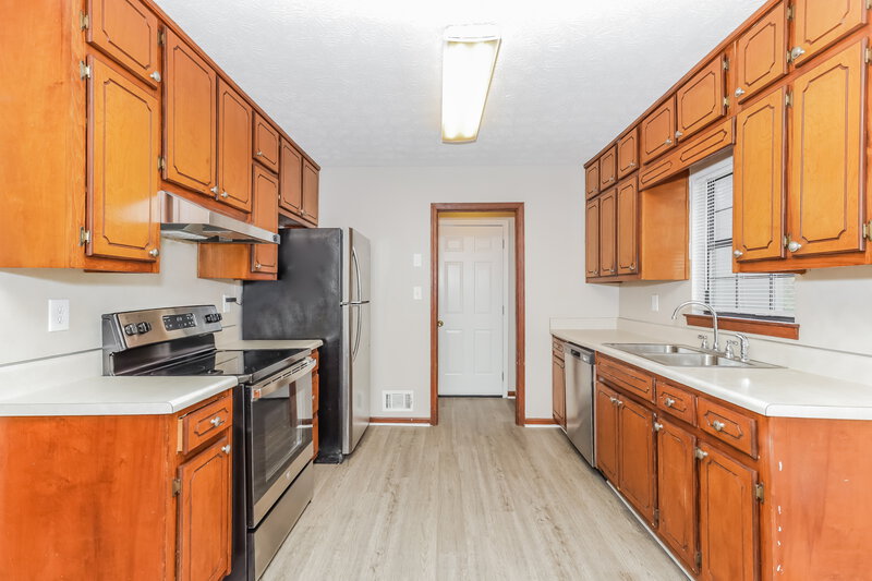 1,865/Mo, 30 Meadows Court McDonough, GA 30253 Kitchen View