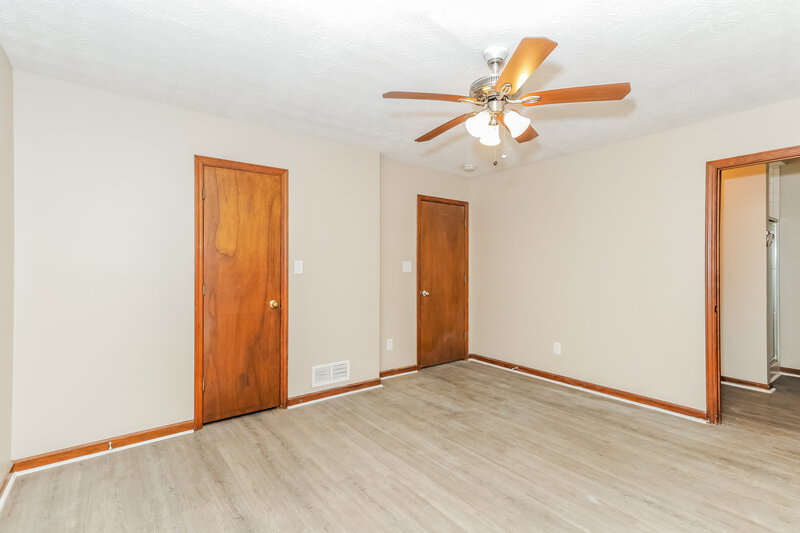 1,865/Mo, 30 Meadows Court McDonough, GA 30253 Main Bedroom View