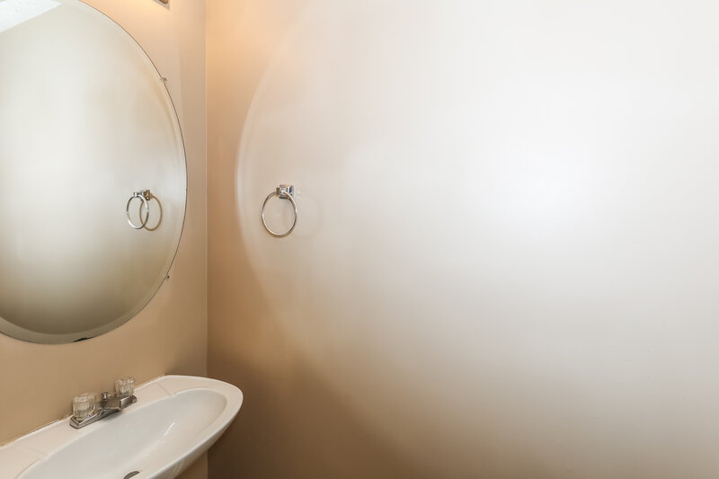 1,450/Mo, 1870 Grove Way Hampton, GA 30228 Bathroom View 2