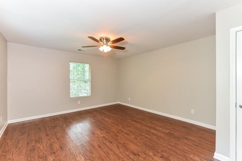 0/Mo, 2783 McAfee Road Decatur, GA 30032 Main Bedroom View