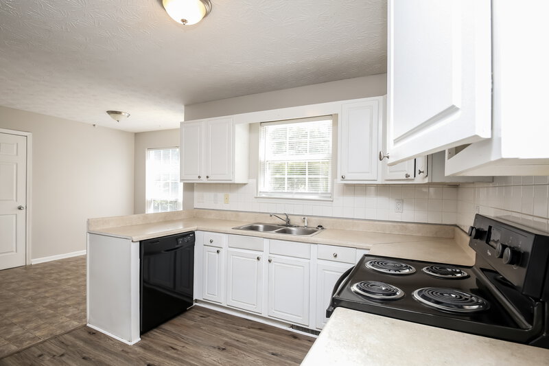 2,190/Mo, 2395 Hamilton Parc Lane Buford, GA 30519 Kitchen View