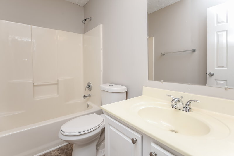 2,190/Mo, 2395 Hamilton Parc Lane Buford, GA 30519 Bathroom View