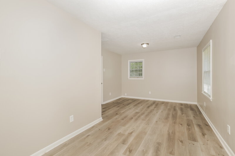 1,505/Mo, 635 Roxbury Drive Riverdale, GA 30274 Bedroom View 2