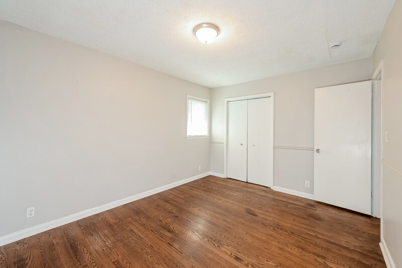 1,780/Mo, 2407 Oakridge Court Decatur, GA 30032 Main Bedroom View