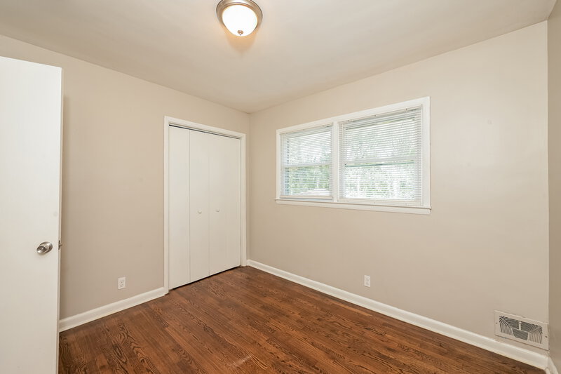 1,780/Mo, 2407 Oakridge Court Decatur, GA 30032 Bedroom View