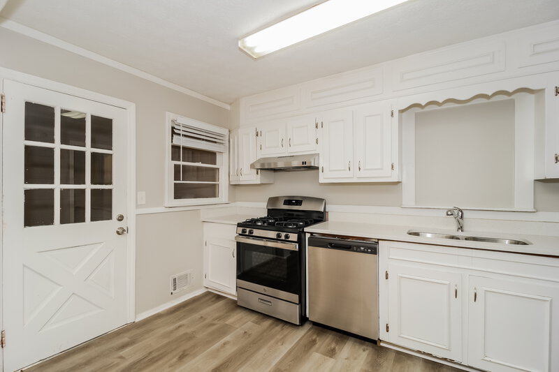 2,045/Mo, 2082 Warren Drive SW Austell, GA 30106 Kitchen View 2