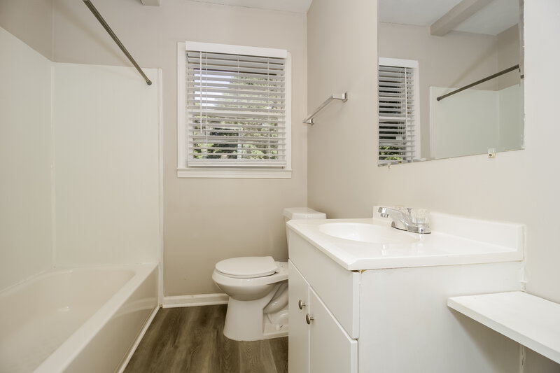 2,045/Mo, 2082 Warren Drive SW Austell, GA 30106 Bathroom View