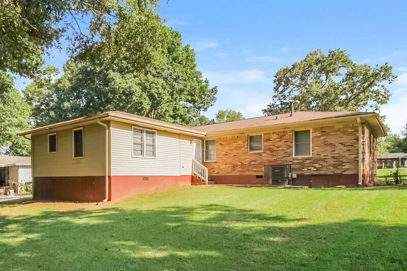 2,045/Mo, 2082 Warren Drive SW Austell, GA 30106 Rear View