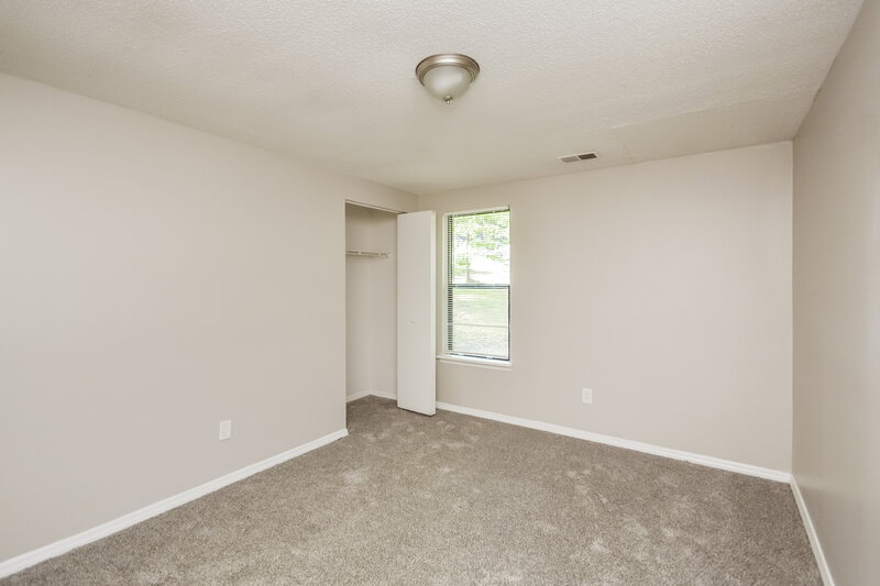 0/Mo, 6766 Browns Mill Lake Road Lithonia, GA 30038 Bedroom View 2