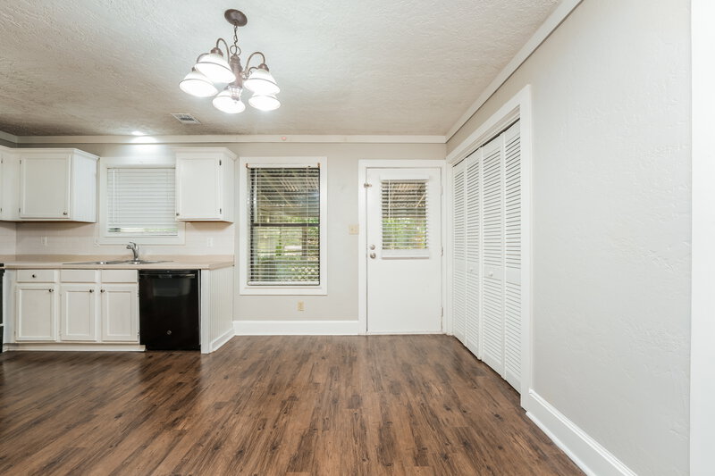 1,645/Mo, 7970 Norris Lake Road Snellville, GA 30039 Breakfast Nook View