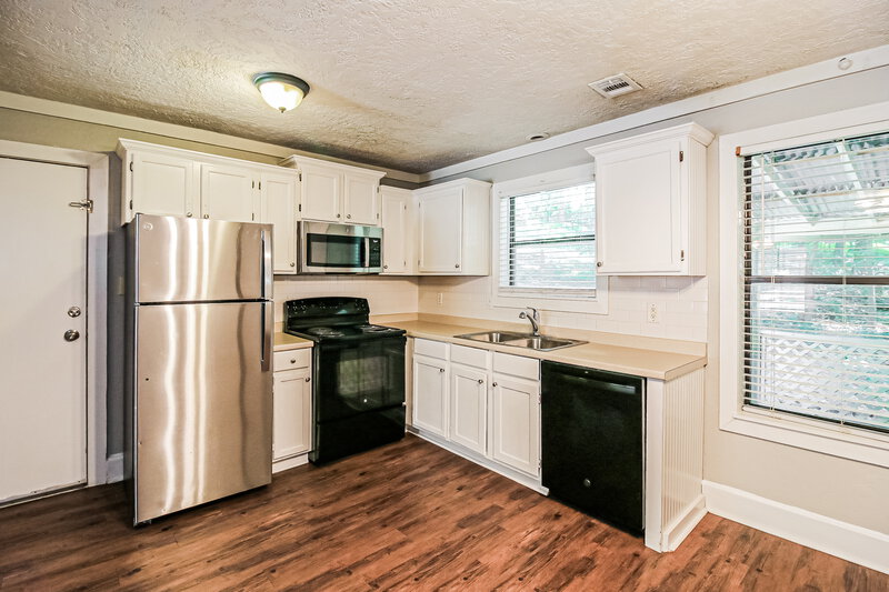 2,400/Mo, 7970 Norris Lake Road Snellville, GA 30039 Misc View 6