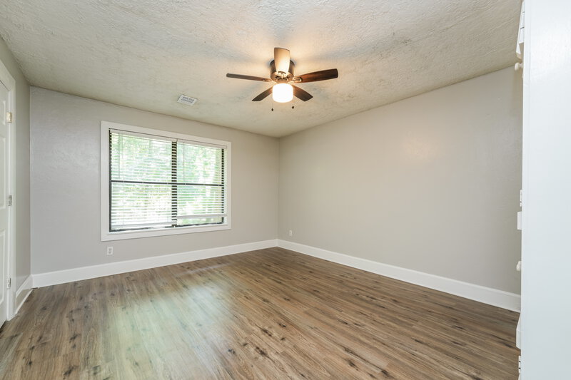 1,645/Mo, 7970 Norris Lake Road Snellville, GA 30039 Main Bedroom View