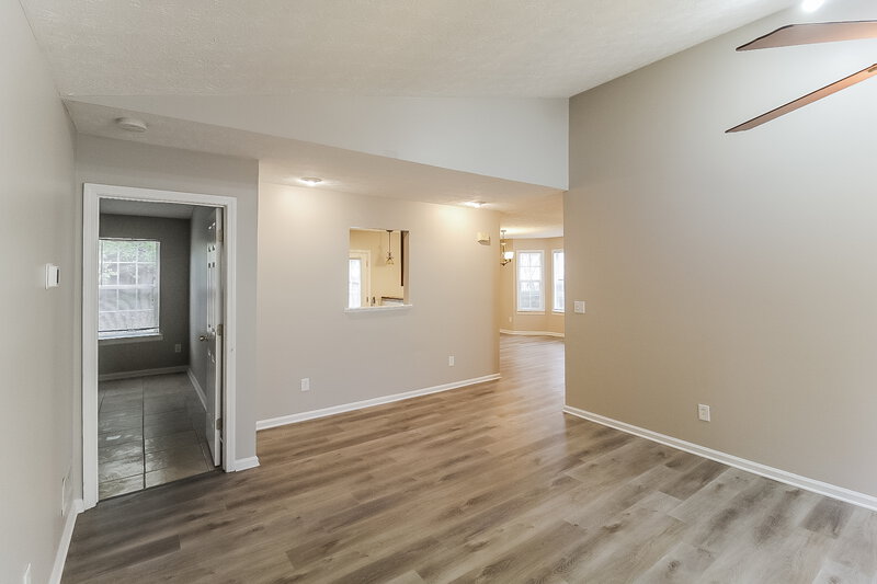 2,005/Mo, 152 Strawbridge Trace Lawrenceville, GA 30044 Living Room View