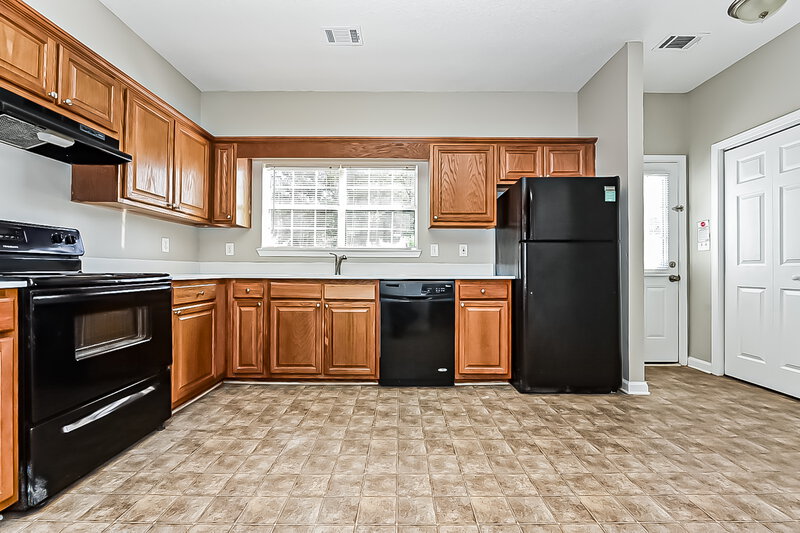 1,605/Mo, 2497 Brianna Drive Hampton, GA 30228 Kitchen View 2