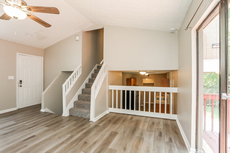1,755/Mo, 806 Durham Crossing Stone Mountain, GA 30083 Living Room View