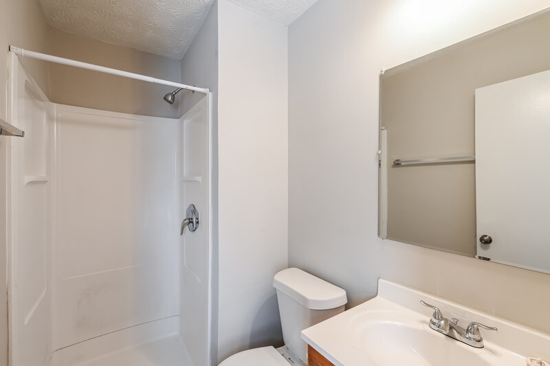 1,645/Mo, 806 Durham Crossing Stone Mountain, GA 30083 Main Bathroom View
