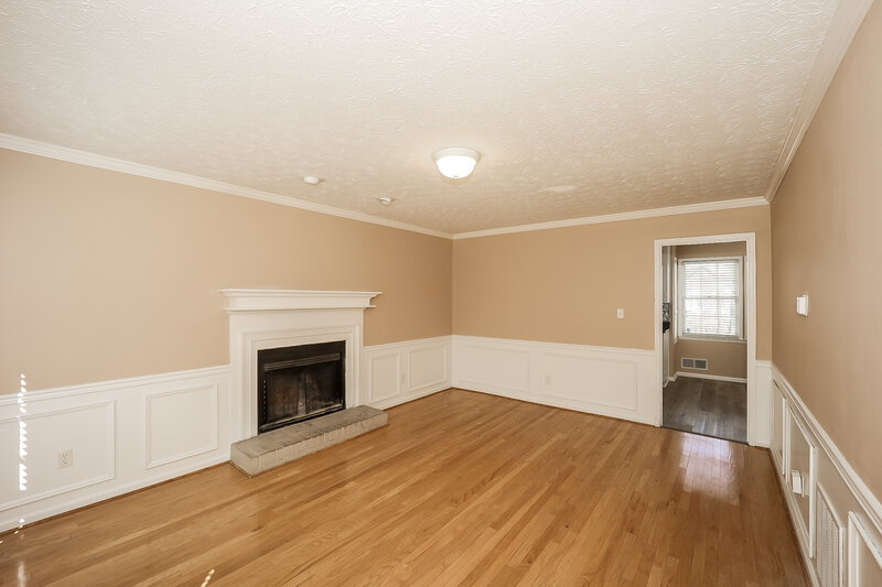 1,950/Mo, 430 Hillsdale Drive Fayetteville, GA 30214 Living Room View