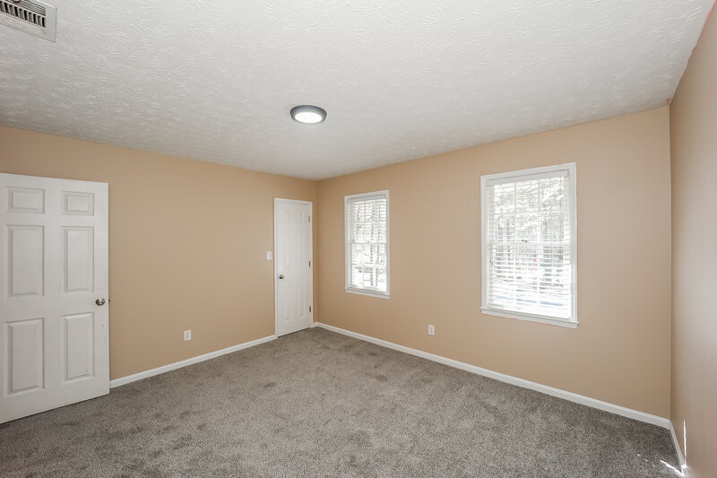 1,950/Mo, 430 Hillsdale Drive Fayetteville, GA 30214 Family Room View