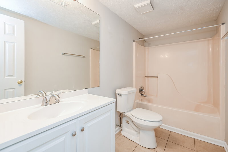 1,720/Mo, 1450 Moriah Trce Auburn, GA 30011 Bathroom View