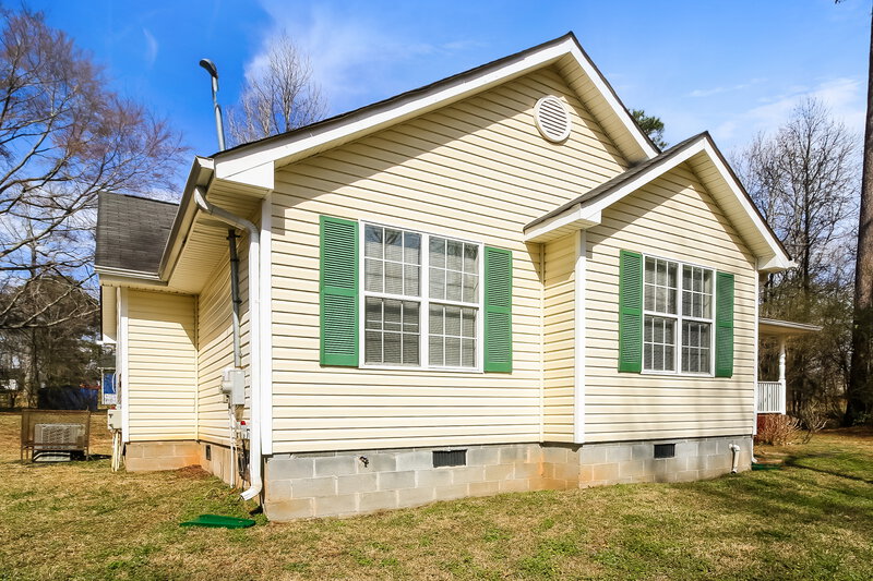 1,670/Mo, 1113 Spring Creek Circle Griffin, GA 30223 Side View