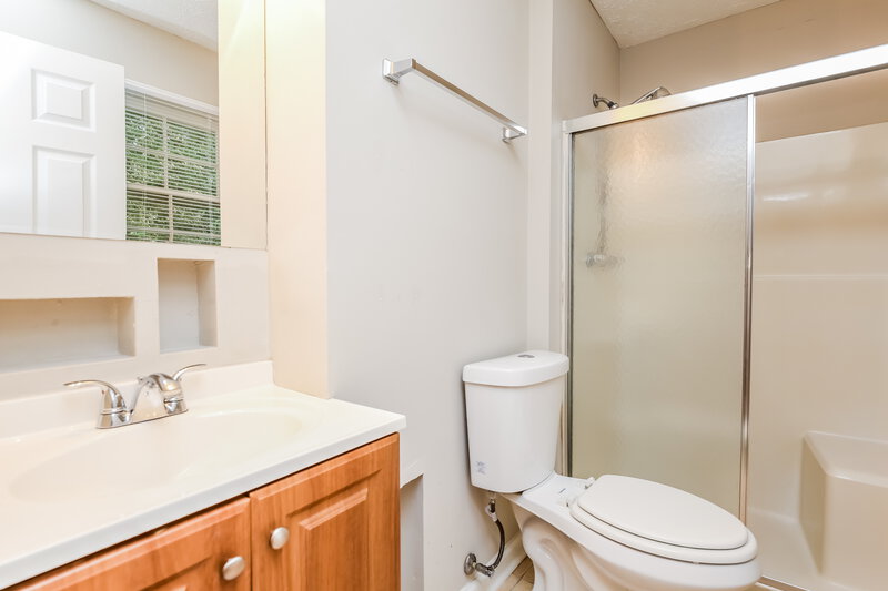 1,770/Mo, 2762 Granada Place Lawrenceville, GA 30044 Main Bathroom View