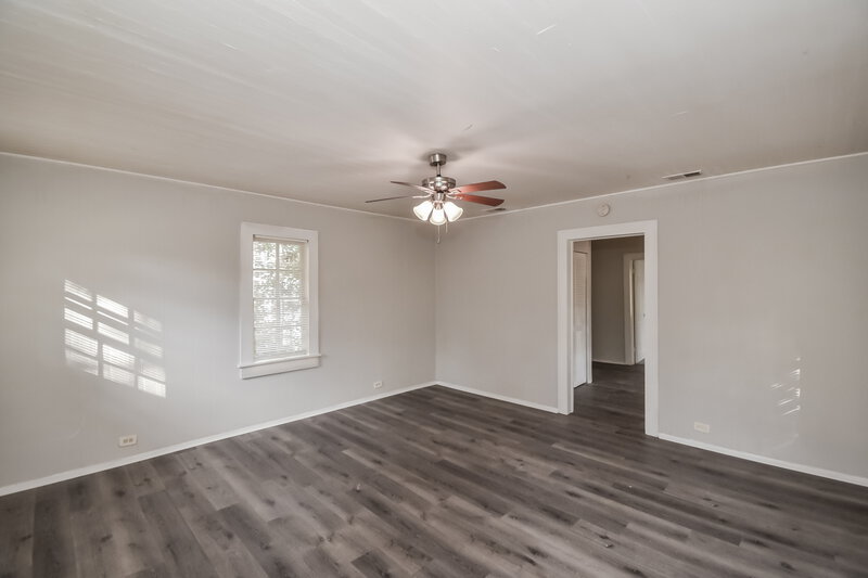 1,460/Mo, 3183 Peachtree Street Lithia Springs, GA 30122 Living Room View 2