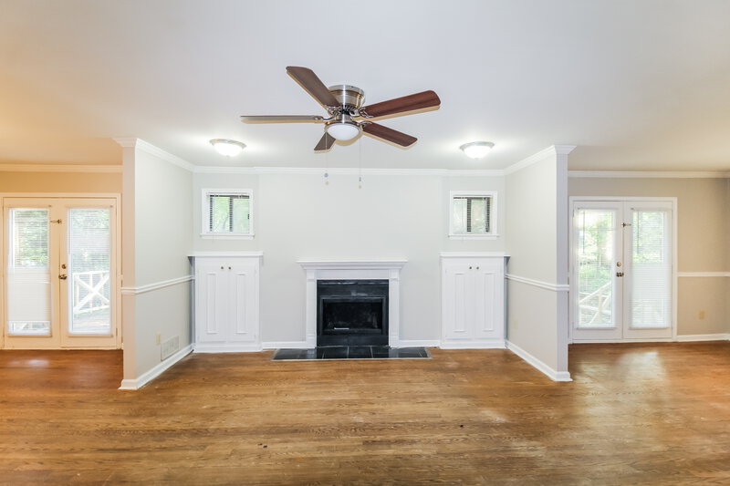 2,430/Mo, 5739 Hilton Ridge Road Lithonia, GA 30058 Living Room View 2