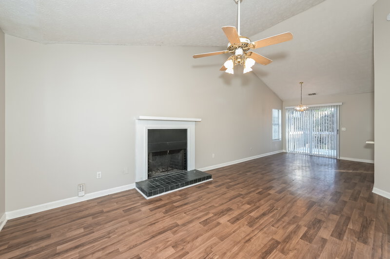 2,015/Mo, 2314 Hampton Drive Decatur, GA 30035 Living Room View