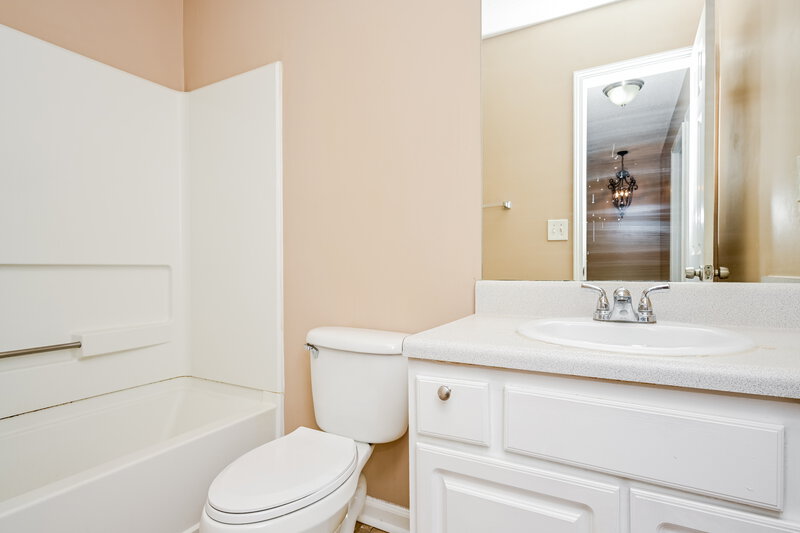 1,600/Mo, 2361 Brianna Drive Hampton, GA 30228 Bathroom View