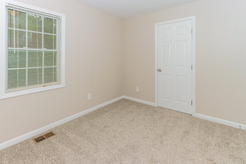 1,325/Mo, 1308 Greenbriar Drive Griffin, GA 30223 Bedroom View